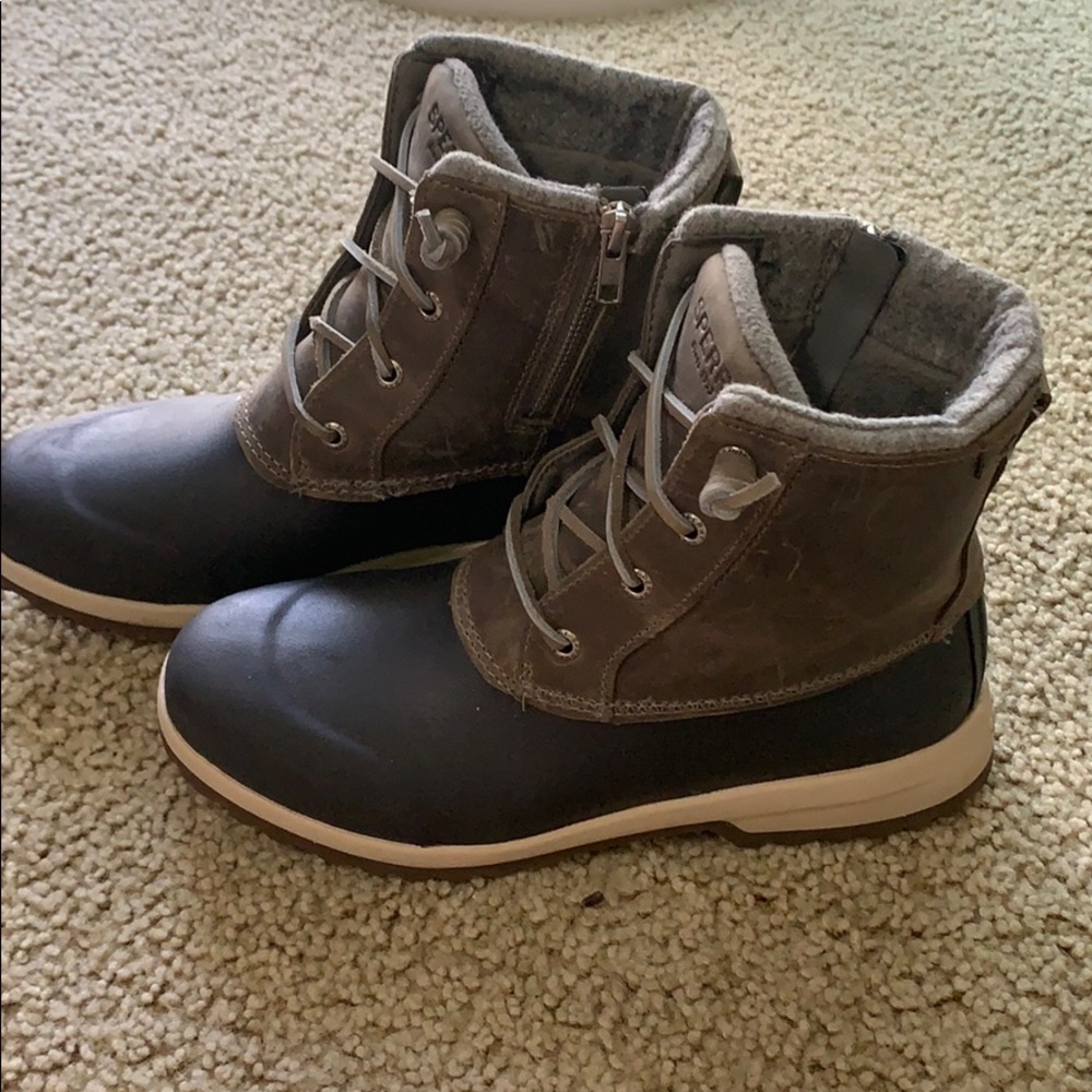 Sperry boots - Picture 2 of 3